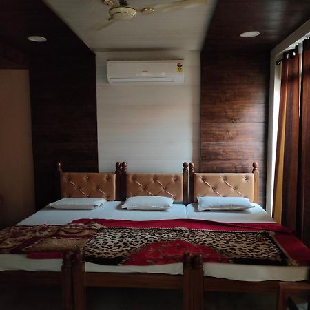 Sgh Guest House マトゥラー エクステリア 写真