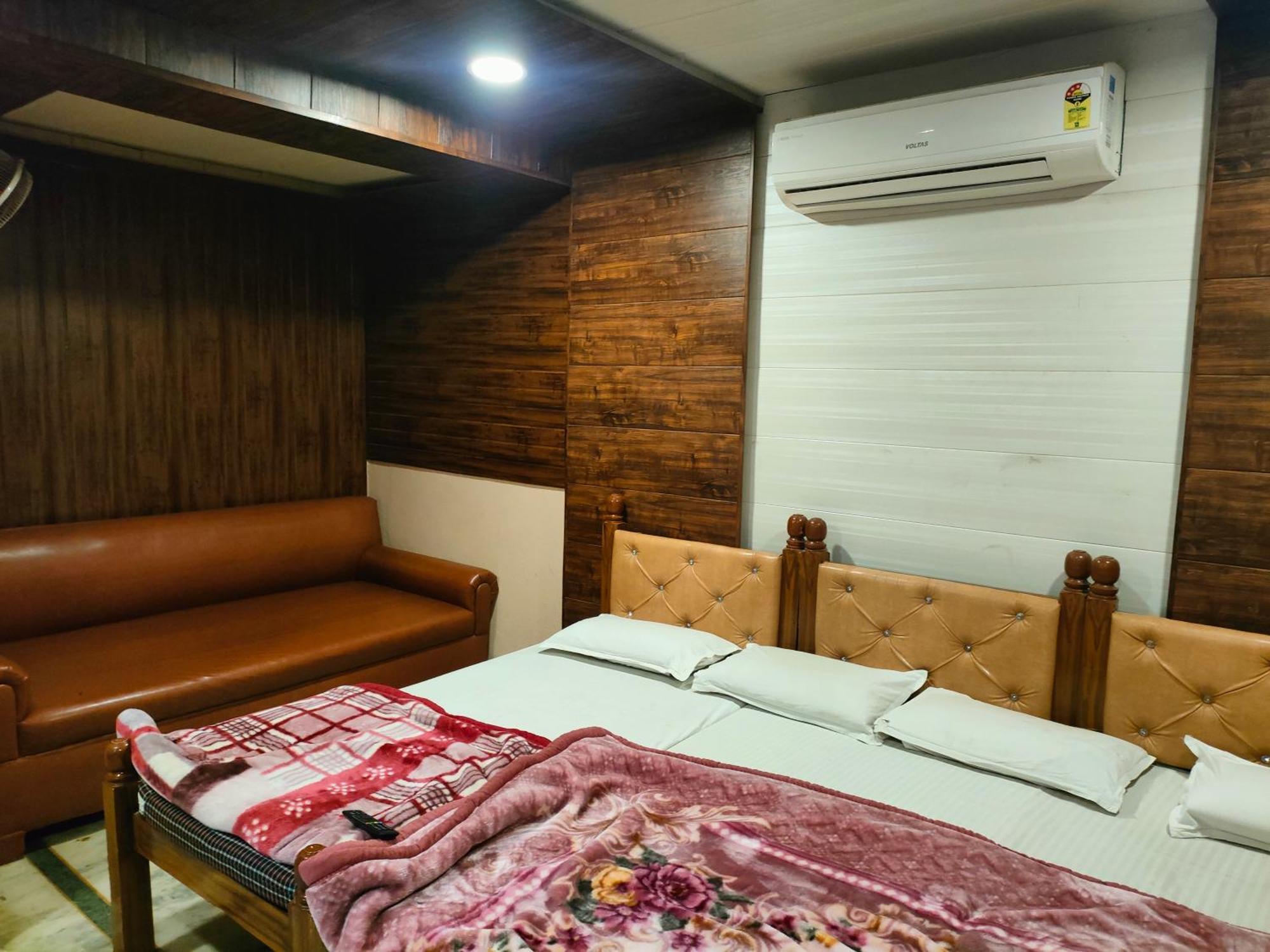 Sgh Guest House マトゥラー エクステリア 写真