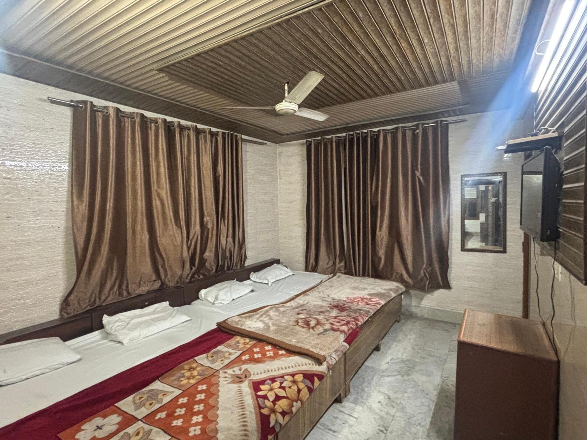Sgh Guest House マトゥラー エクステリア 写真